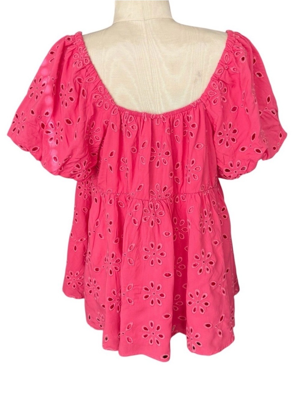 Torrid Babydoll Eyelet Challis Pink Short Sleeve Blouse Plus Size 1X (14/16) NWT - Picture 4 of 12